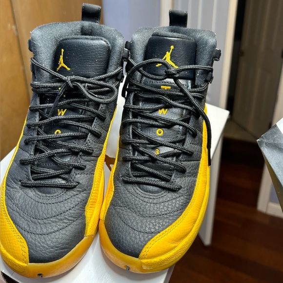 2020 AIR JORDAN RETRO UNIVERSITY 12 - Picture 1 of 9